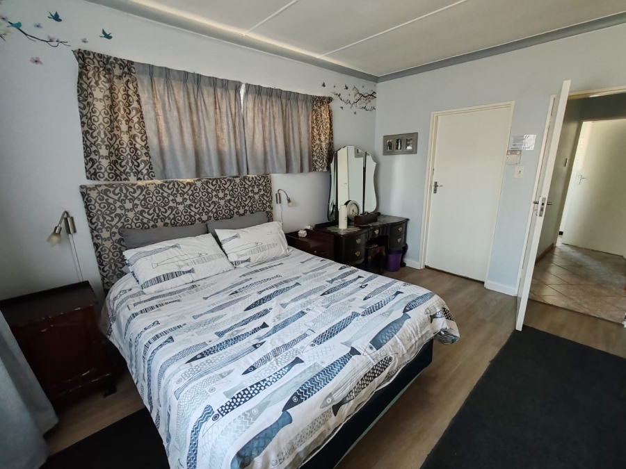 3 Bedroom Property for Sale in De Kelders Western Cape